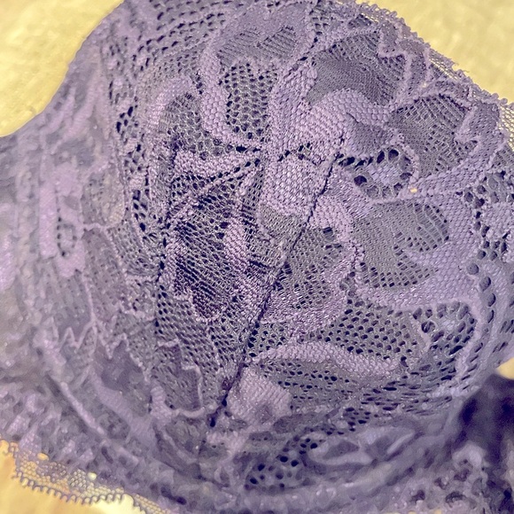 Victoria Secret PINK Lightly Lined Demi 34B - Picture 5 of 7